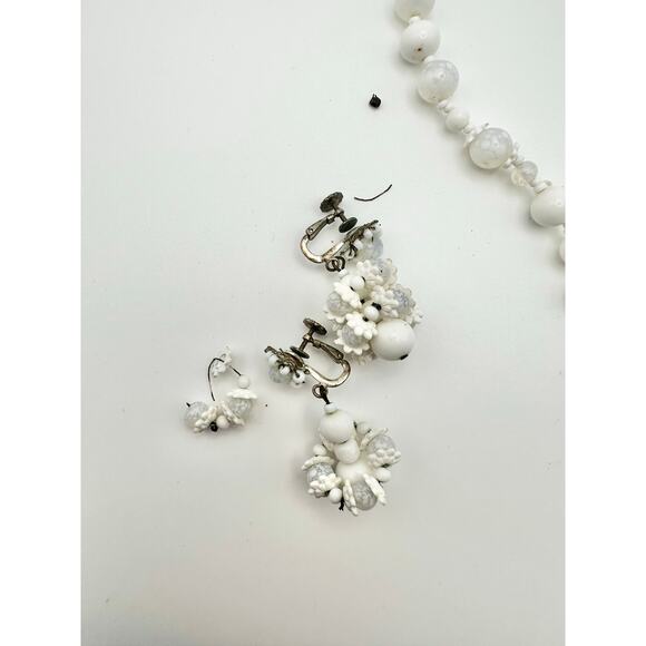 Miriam Haskell White Pearl Glass Beaded Necklace Clip Earring Set Needs Repair - Picture 6 of 8